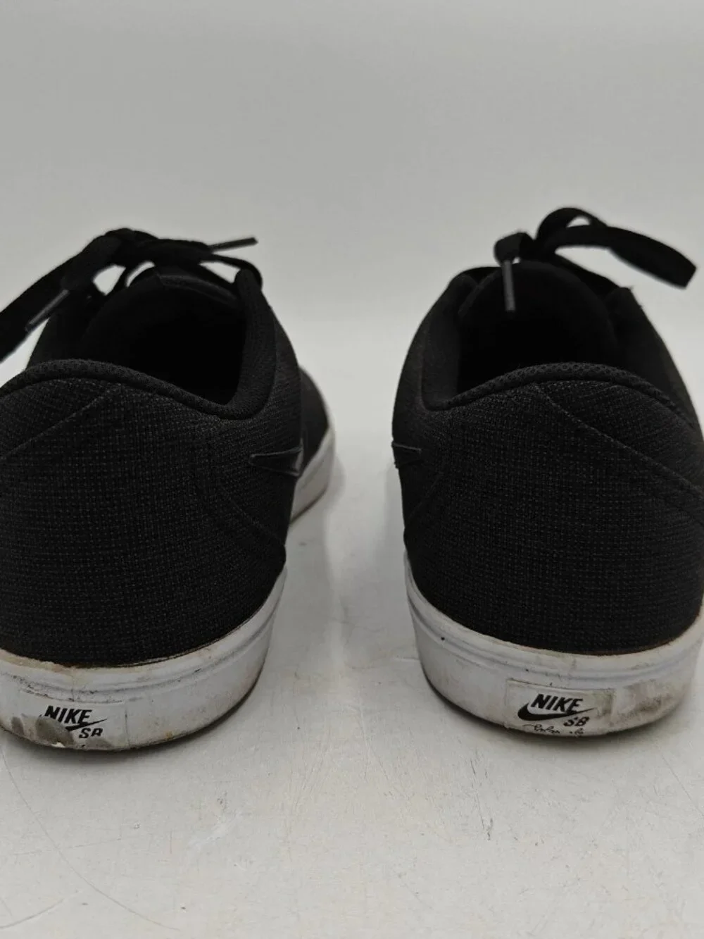 Nike SB Check Solar Canvas Black White Men’s 10.5 843896-007 Skate Shoes